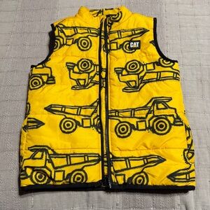 CAT Boys Yellow Puffer Vest Truck Print Zip Closure Construction Theme Size 6